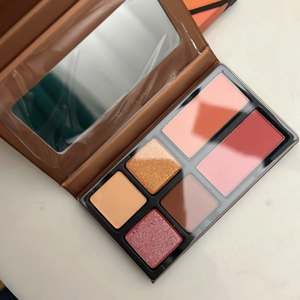VISEART FLEURETTE BISOUS EYESHADOW AND FACE PALETTE